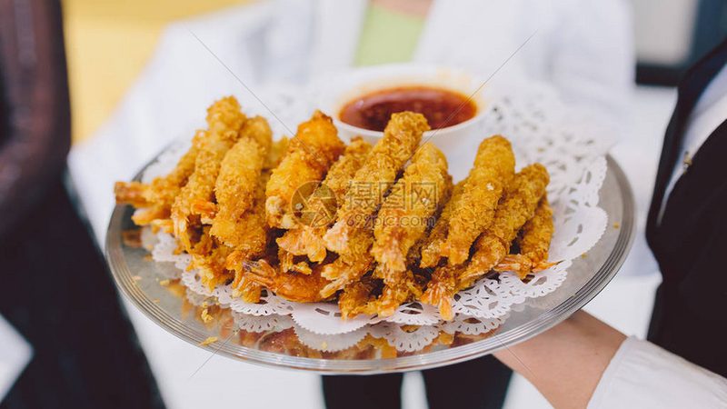 揭秘休闲食品品牌加盟代理：价格背后的考量因素
